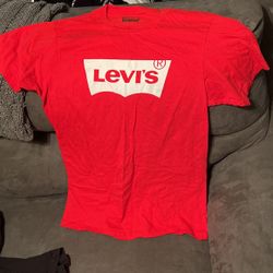 Levi Tee