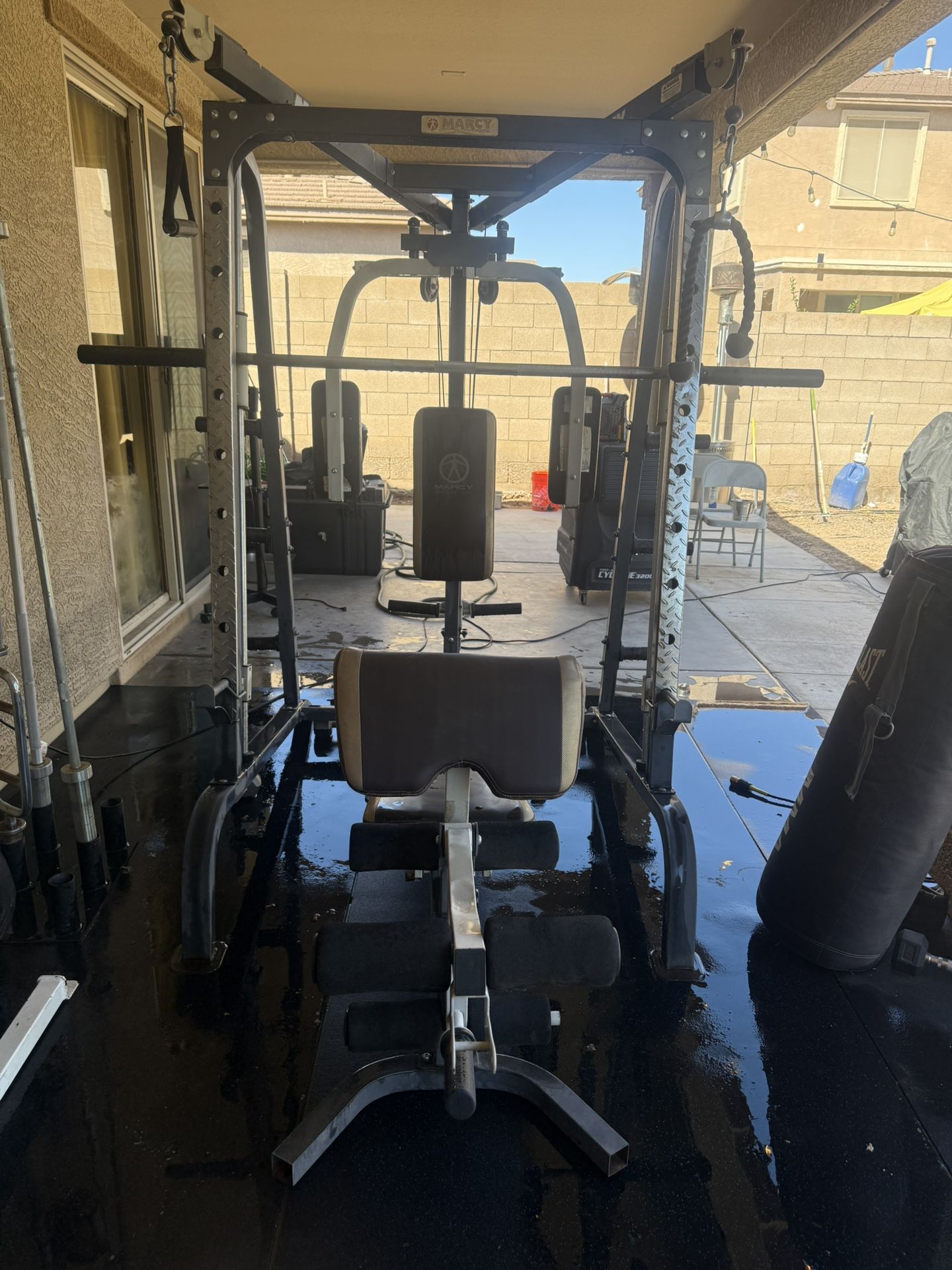 Weights Smith Machine 