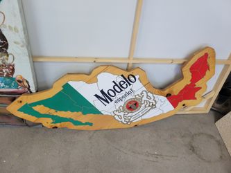 Modelo Wooden Wall Art