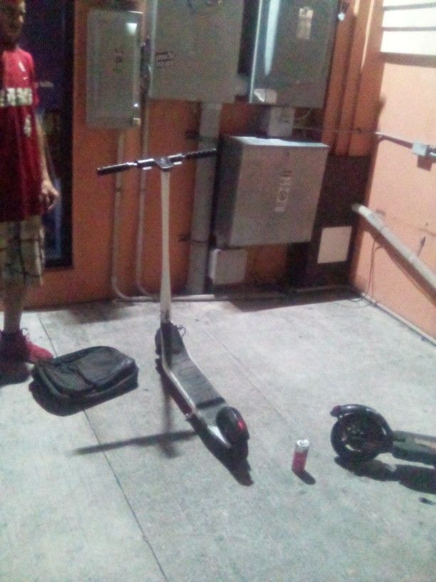 Unagi Voyager Model 1