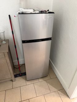 Small refrigerator
