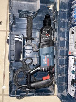 Bosch Bulldog Xtreme Rotary Hammer /jack hammer– Excellent Condition