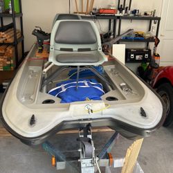 Bass Pro Pond Prowler 10 (boat only)