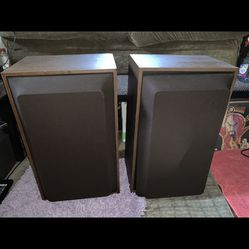 PAIR OF VINTAGE MICRO ACOUSTICS SPEAKERS , MODEL FRM-1A, MULTI-AXIS LOUDSPEAKERS, PRE-OWNED IN EXCELLENT CONDITION