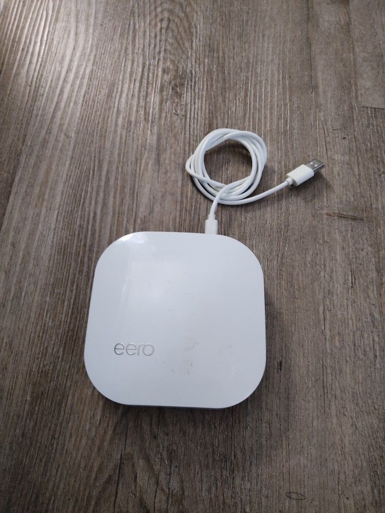 eero Pro WiFi Router (Model: B010001) For Sale