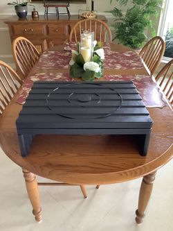 Rotating TV /  Computer / Monitor Riser