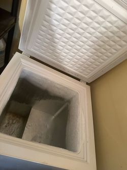 Deep freezer