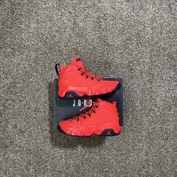 Jordan 9 Chile Red Size 5Y