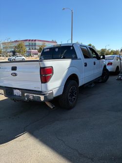Ford F-150 Crew Cab Pickup Truck