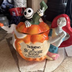TIM BURTONS DISNEY THE NIGHTMARE BEFORE CHRISTMAS PUMPKIN NIGHTMARE TEAPOT