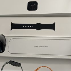 Apple Watch 6 GPS 44mm for Sale in Las Vegas, NV - OfferUp