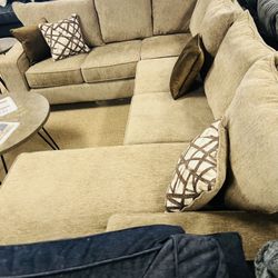 Stylish Stunning Nice Sectional! 