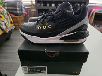 Boys Jordan Max Aura 5