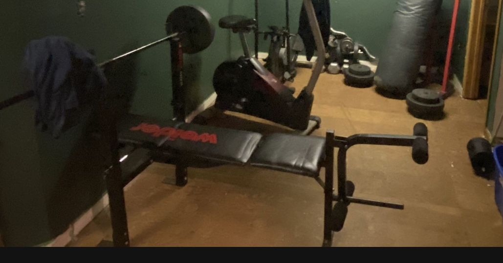 Bench Press With 100 Lbs Weight