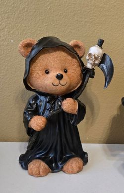Viral teddy bear Grim reaper