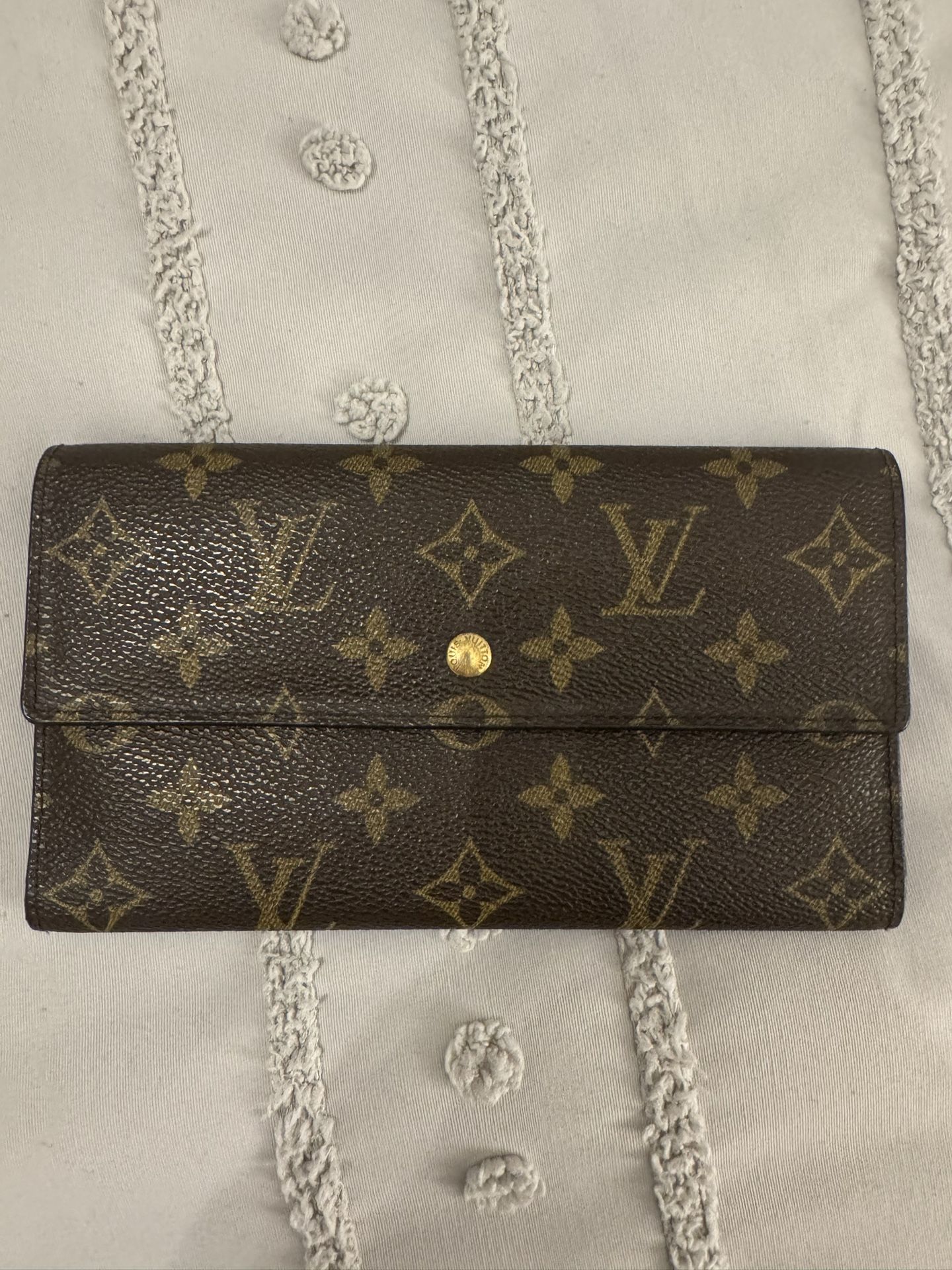 LV Wallet