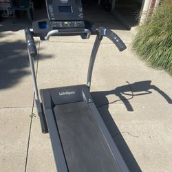 TREADMILL - Lifespan TR1200i