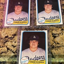 LOT- FERNANDO VALENZUELA NM 1981 FLEER DODGERS RC BASEBALL CARDS