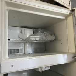 Kenmore Refrigerator 