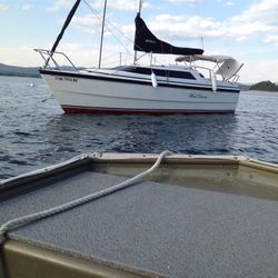 2000 MacGregor 26’ Trailer Sailer