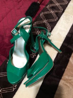 Green size 9