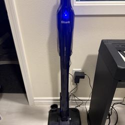 shark ultracyclone vacuum