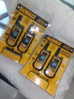 DEWALT DXFRS800 HEAVY DUTY 2-WATT  WALKIE-TALKIE