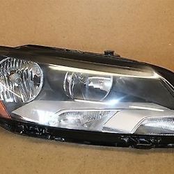 2013 Passat headlights with bulbs right and left