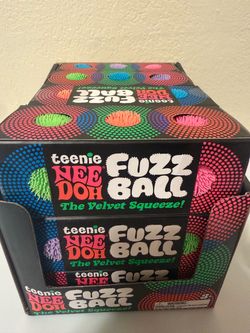 FUZZ BALL NeeDoh