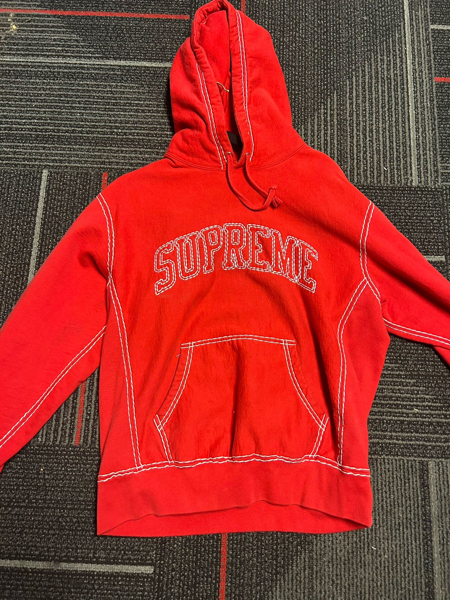 Supreme Hoodie