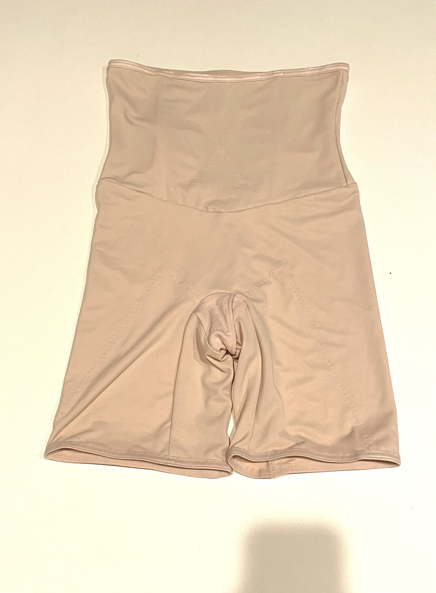 Flexees Conturing Shape-wear Sz L