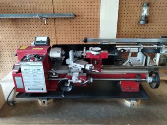 Central Machinery 7 x 14" Mini-Lathe