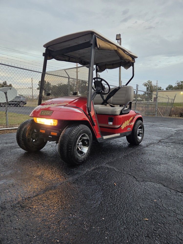 EZ-GO Golf Cart