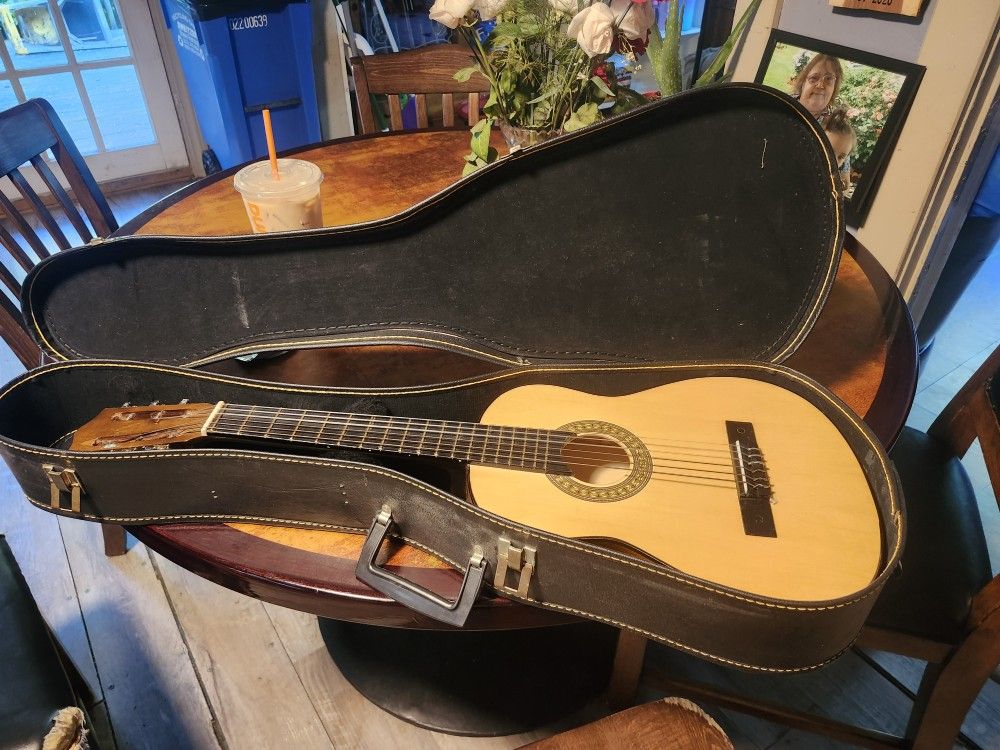 Acoustic Guitar