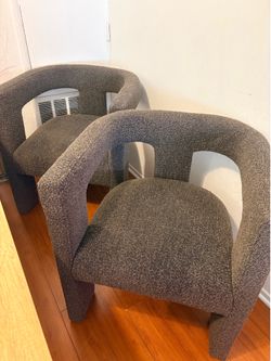 Set of 4 Chairs