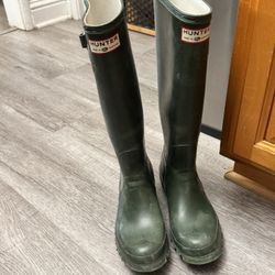 Hunter Boots Size 6 