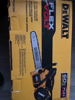 DeWalt FlexVolt 60V 14-Inch Chainsaw Kit