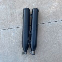 Motorcycle mufflers 