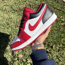 Jordan 1 Low “Bulls” Size 11 Men