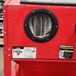 Central Pneumatic Cabinet Blaster