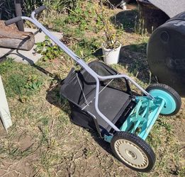 American Lawn Mower 1304-14GC 14" 5-Blade Push Reel Lawn Mower with Catcher