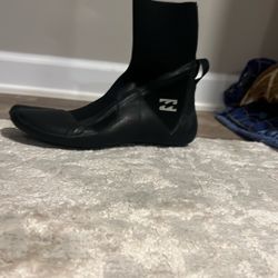 Billabong Surfing Booties Size 7 