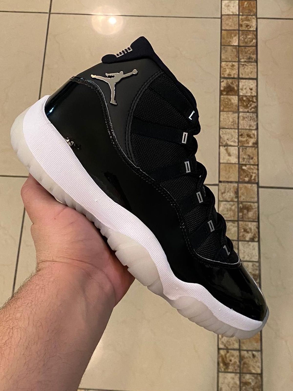 Jordan 11 'Jubilee' 25th Anniversary ⚪️⚫️ SIZE ‼️