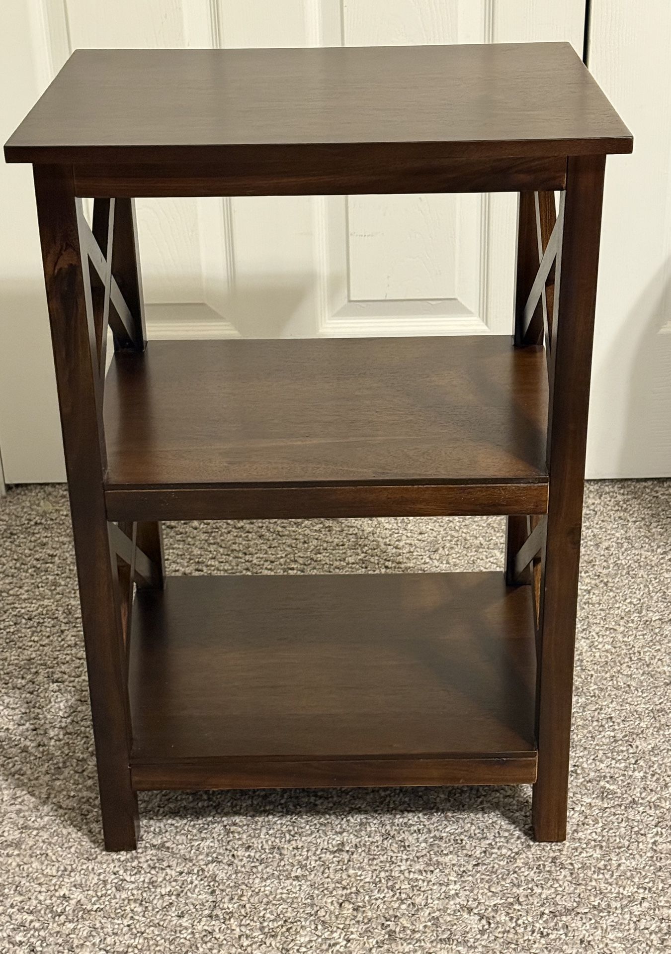 Pair of Wood Accent Tables, Like-New!