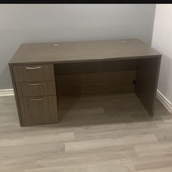 HUGE Modern Executive Desk w/ 1 Filing Cabinet And 2 Large Drawers 