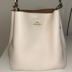 Coach Bucket Bag