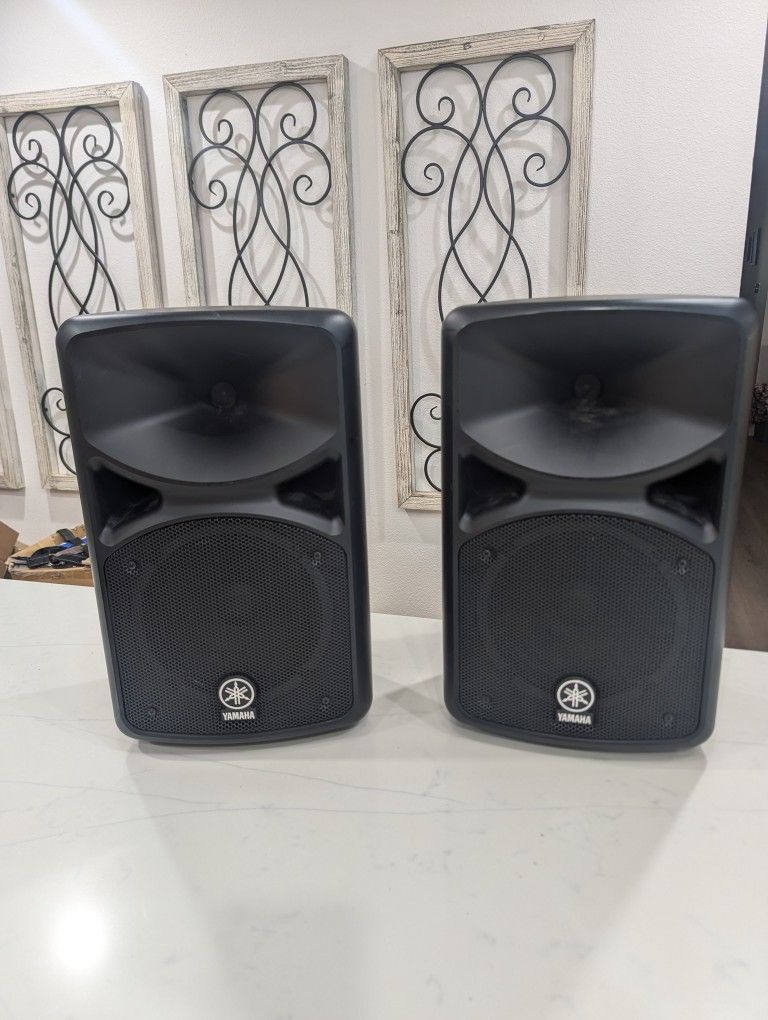 Yamaha Stagepas 400i