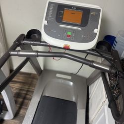 Precor Residential Treadmill