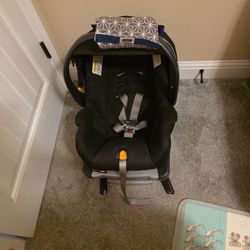 Chicco Carseat 