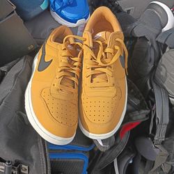 Nike Courts Visions 10 1/2